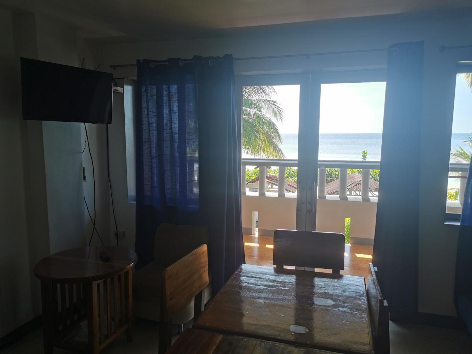 Tropicasa Siquijor Seafront Guest House Solangon Exteriör bild