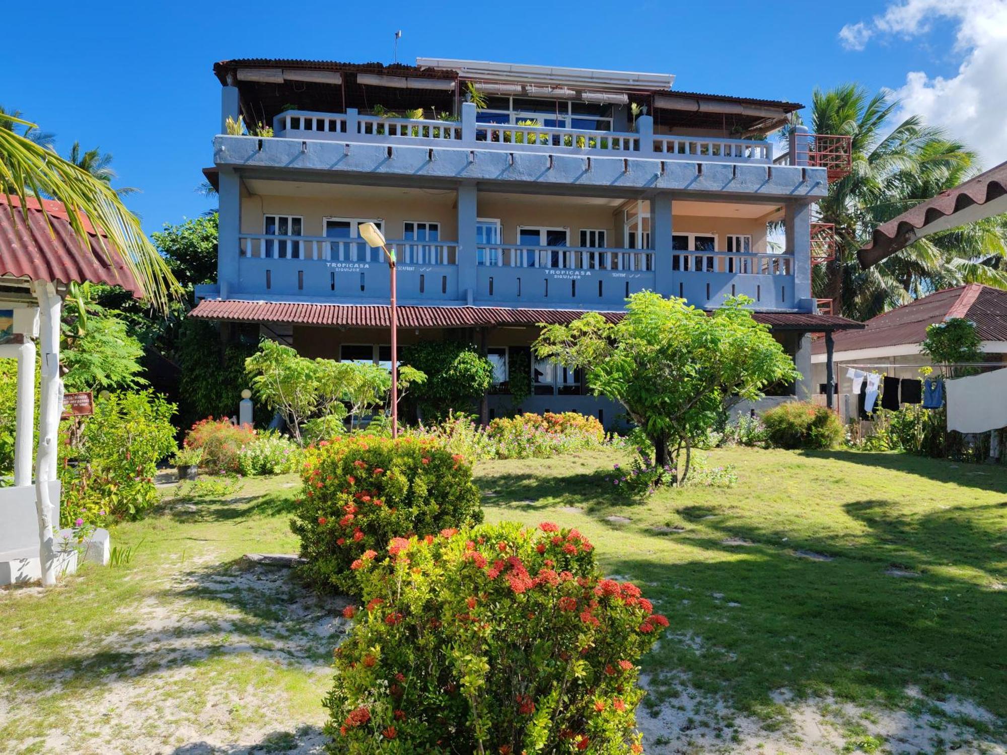 Tropicasa Siquijor Seafront Guest House Solangon Exteriör bild